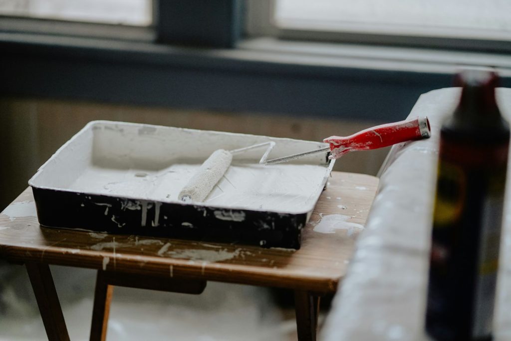 paint roller in painting tray